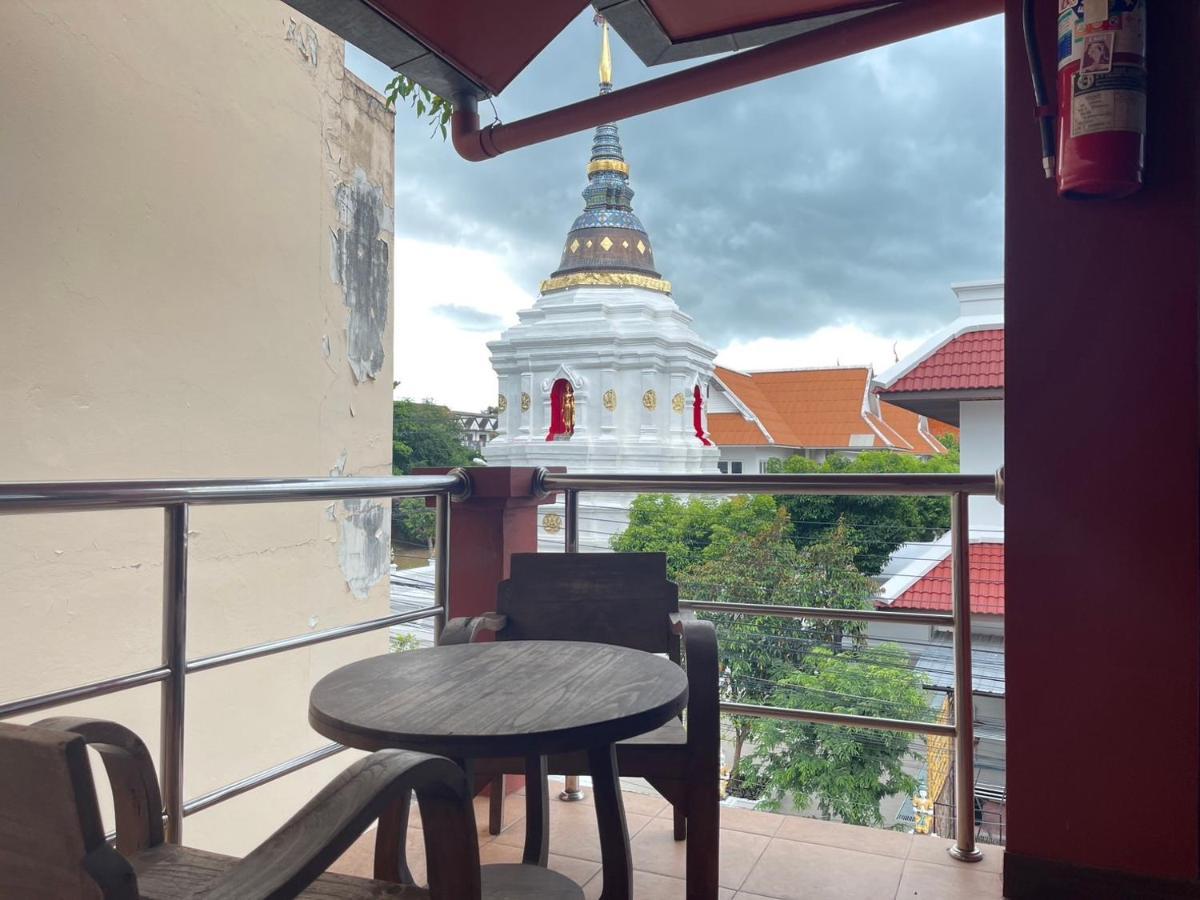 Baan Chinnakarn Chiang Mai Bagian luar foto