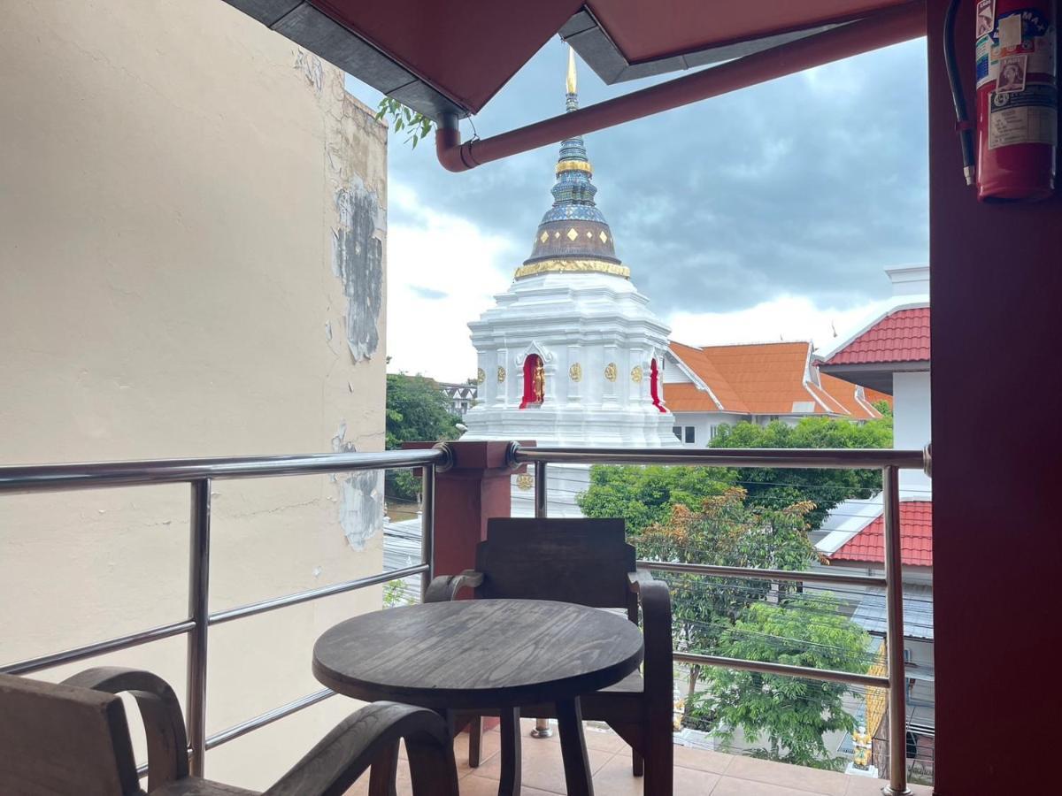 Baan Chinnakarn Chiang Mai Bagian luar foto